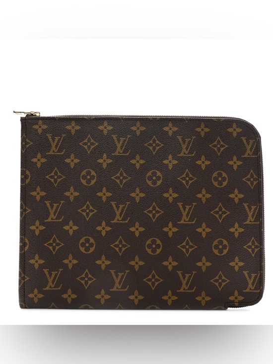 Louis Vuitton Handbags - Authentic LOUIS VUITTON Zip around Clutch
